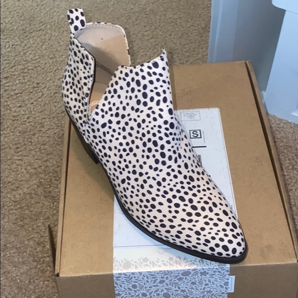 Leopard Booties - Picture 3 of 3